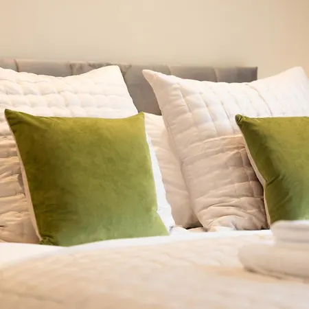 Entire 2 Bed - No. 49 - The Cosy Collection Ltd Apartament *