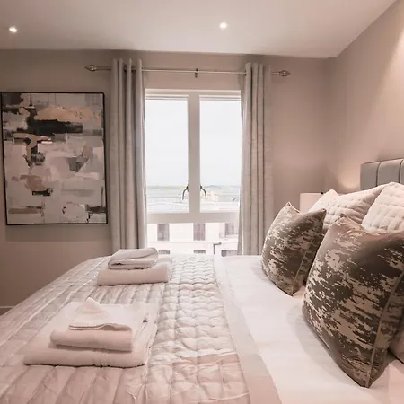 Apartament Entire 2 Bed - No. 49 - The Cosy Collection Ltd