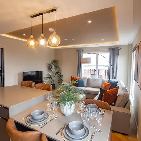 Apartment Entire 2 Bed - No. 49 - The Cosy Collection Ltd
