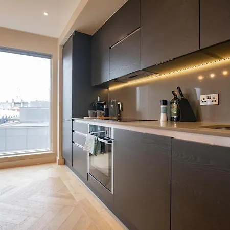 Entire 2 Bed - No. 49 - The Cosy Collection Ltd Apartment *